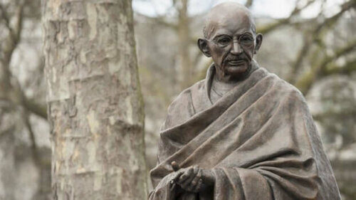 7 sosiaalista syntiä Gandhin mukaan