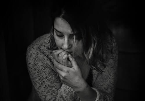 Nainen on saanut masennusdiagnoosin.