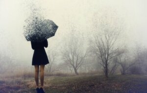 Strategiat surun kohtaamiseen ja niiden seuraukset