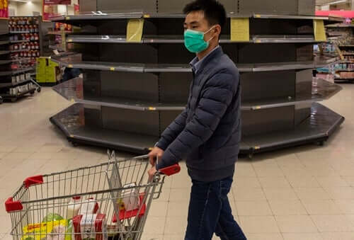 Paniikkiostokset koronaviruksen aikana: mitä psykologia sanoo siitä?