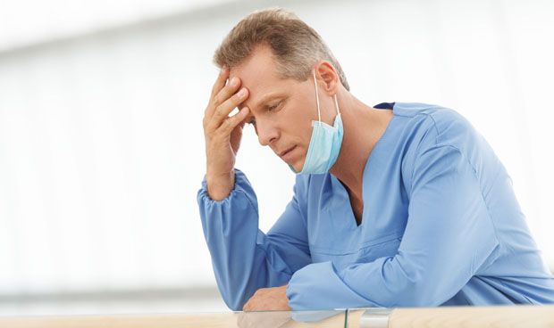 Epätoivoinen lääkäri.