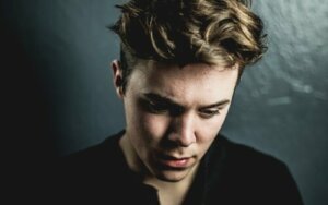 Koronaviruksesta selviytyneen syyllisyydentunne: lisääntyvä ilmiö