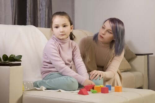 Autististen lasten vanhemmat voivat opetella ymmärtämään lastensa käytöstä räätälöidyissä työpajoissa.
