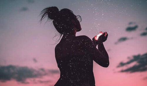 Avain todelliseen hyvinvointiin käy sen ymmärryksen kautta, että elämää mitataan tunteiden kautta