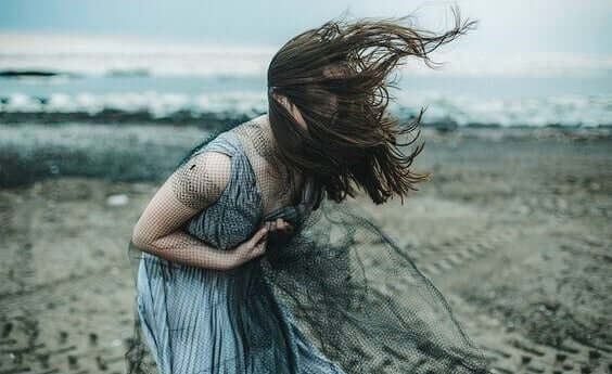 Itsetuhoiset ihmiset: 10 ominaisuutta, joista heidät tunnistaa