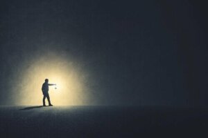 Persoonallisuuspiirteiden valoisa kolmikko