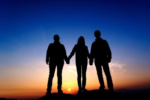 Jaettu hiljaisuus on hiljaisuutta, joka tuntuu hyvältä