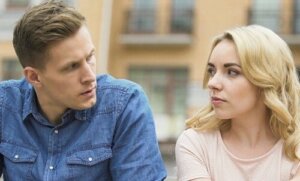 Narsistit ja miellyttäjät vetävät toisiaan puoleensa