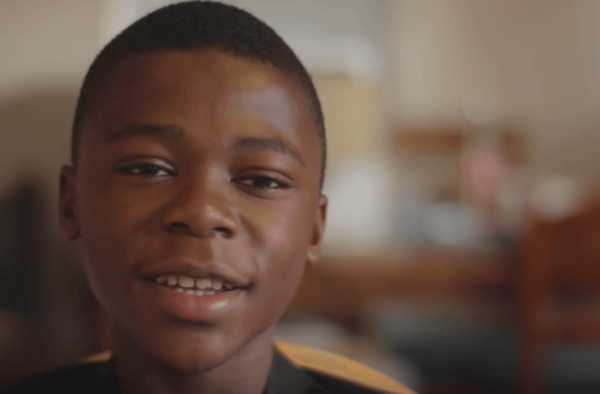 Kelvin Doe: nuori, itseoppinut insinööri, joka työskentelee paremman maailman puolesta