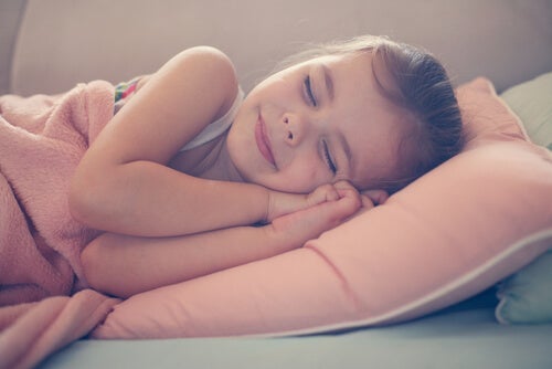 Nukkumaanmenokortti auttaa lapsia nukahtamaan