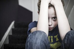 Lapsen passiivinen emotionaalinen laiminlyönti: kasvaminen näkymättömänä
