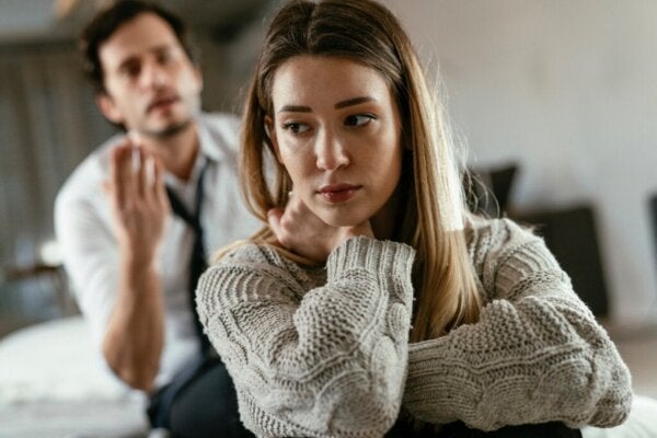 Miksi pysyt sinua satuttavissa suhteissa?