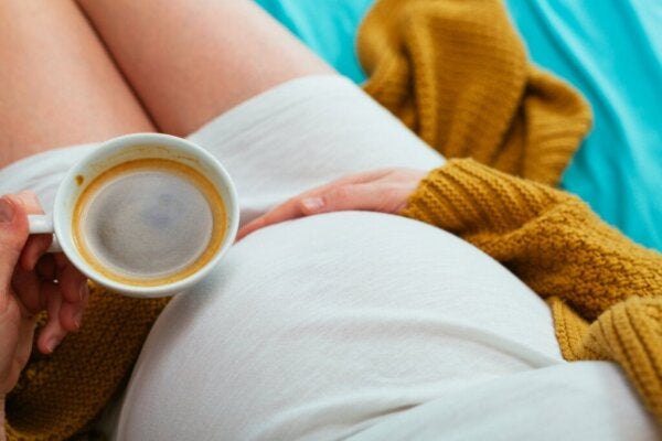 Onko kofeiinia turvallista nauttia raskauden aikana?