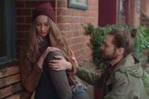 Älä sano näitä asioita traumasta selviytyneille