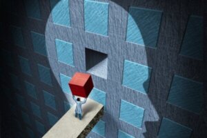 Liinavaatekaapin metafora traumasta kärsiville