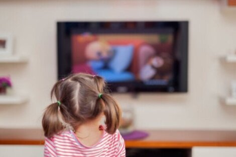 Kuinka valita lapsille sopivia TV-ohjelmia