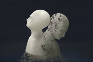 Omaksu varjosi ja voita epävarmuus