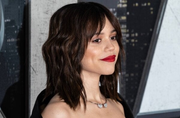 Jenna Ortega: Wednesday Addamsina olemisen emotionaaliset haasteet