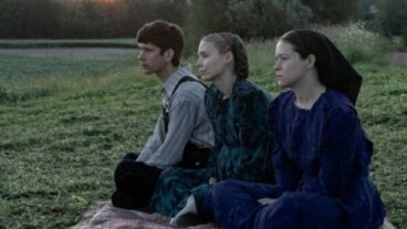 Women Talking: rikkoutuneen maailman uusiminen