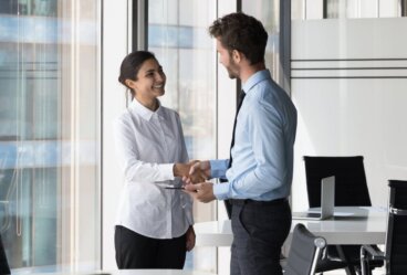 Kuinka pyytää palkankorotusta: 12 vinkkiä