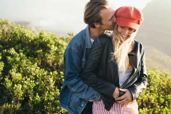 Mitä on hölmö rakkaus Sternbergin mukaan?