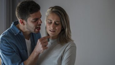 Aggression tyypit ja niiden vaikutukset